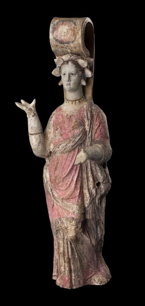 Nº 22 Quitón e himatión. Terracota. Canosa, 300 a.C.