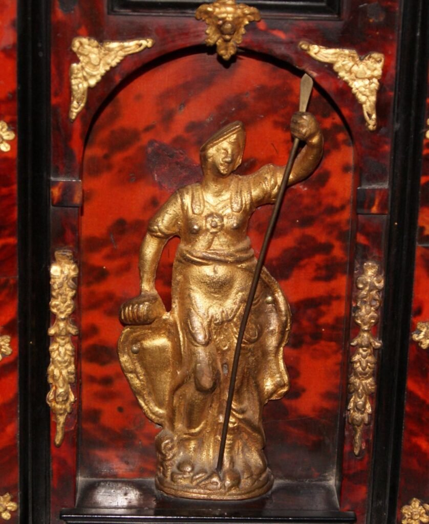 Bargueño. Detalle de Atenea